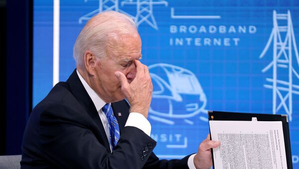 U.S. President Joe Biden meets virtually with governors, mayors, and other state and local elected officials to discuss the bipartisan Infrastructure Investment and Jobs Act, in the South Court Auditorium at the White House in Washington, U.S., August 11, 2021. - Sputnik International
