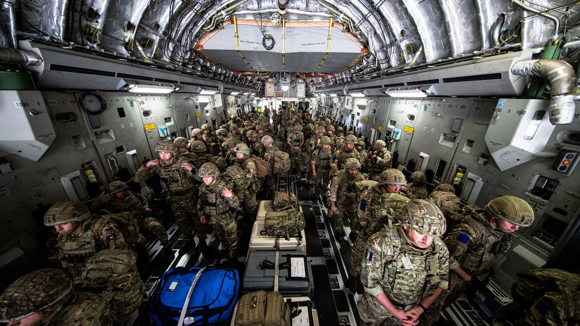 British Forces from 16 Air Assault Brigade arrive in Kabul, Afghanistan, to provide support to British nationals leaving the country, as part of Operation PITTING after Taliban insurgents took control of the presidential palace in Kabul, August 15, 2021. Leading Hand Ben Shread/RAF/UK Ministry of Defence 2021/Handout via REUTERS   THIS IMAGE HAS BEEN SUPPLIED BY A THIRD PARTY. - Sputnik International, 1920, 05.09.2021