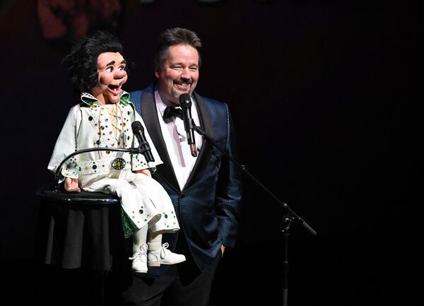 Impressionist Terry Fator performs during a Criss Angel's HELP (Heal Every Life Possible) charity event at the Luxor Hotel and Casino benefiting paediatric cancer research and treatment on 12 September 2016 in Las Vegas, Nevada. - Sputnik International