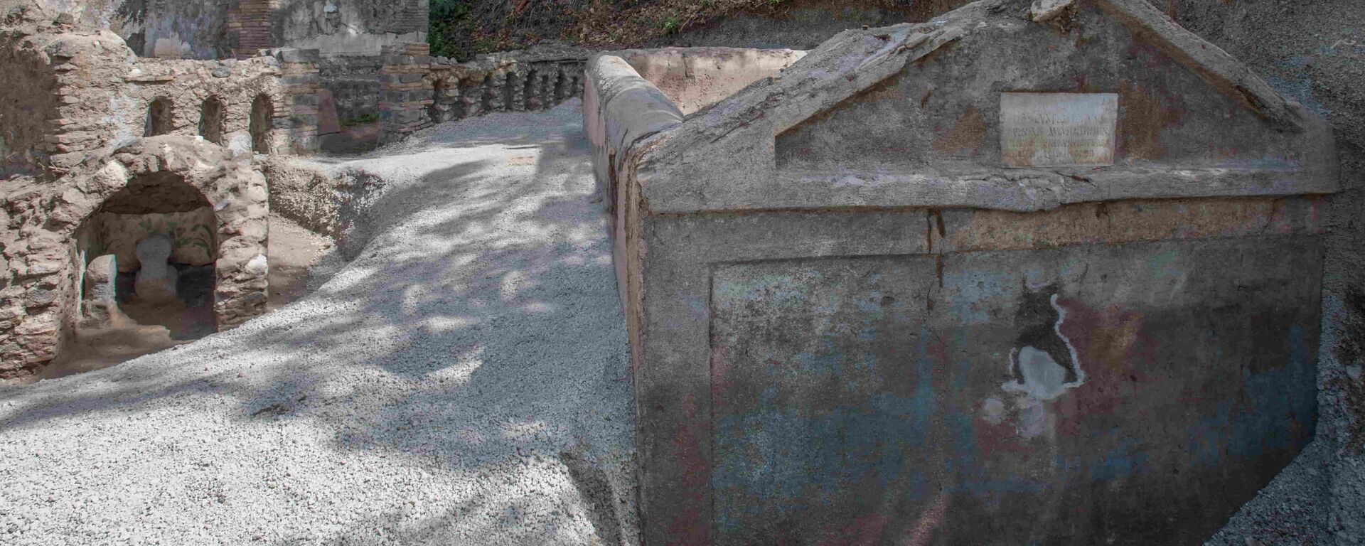 The tomb of Marcus Venerius Secundio is pictured in this undated photo obtained August, 17, 2021, in Pompeii, Italy. - Sputnik International, 1920, 18.08.2021