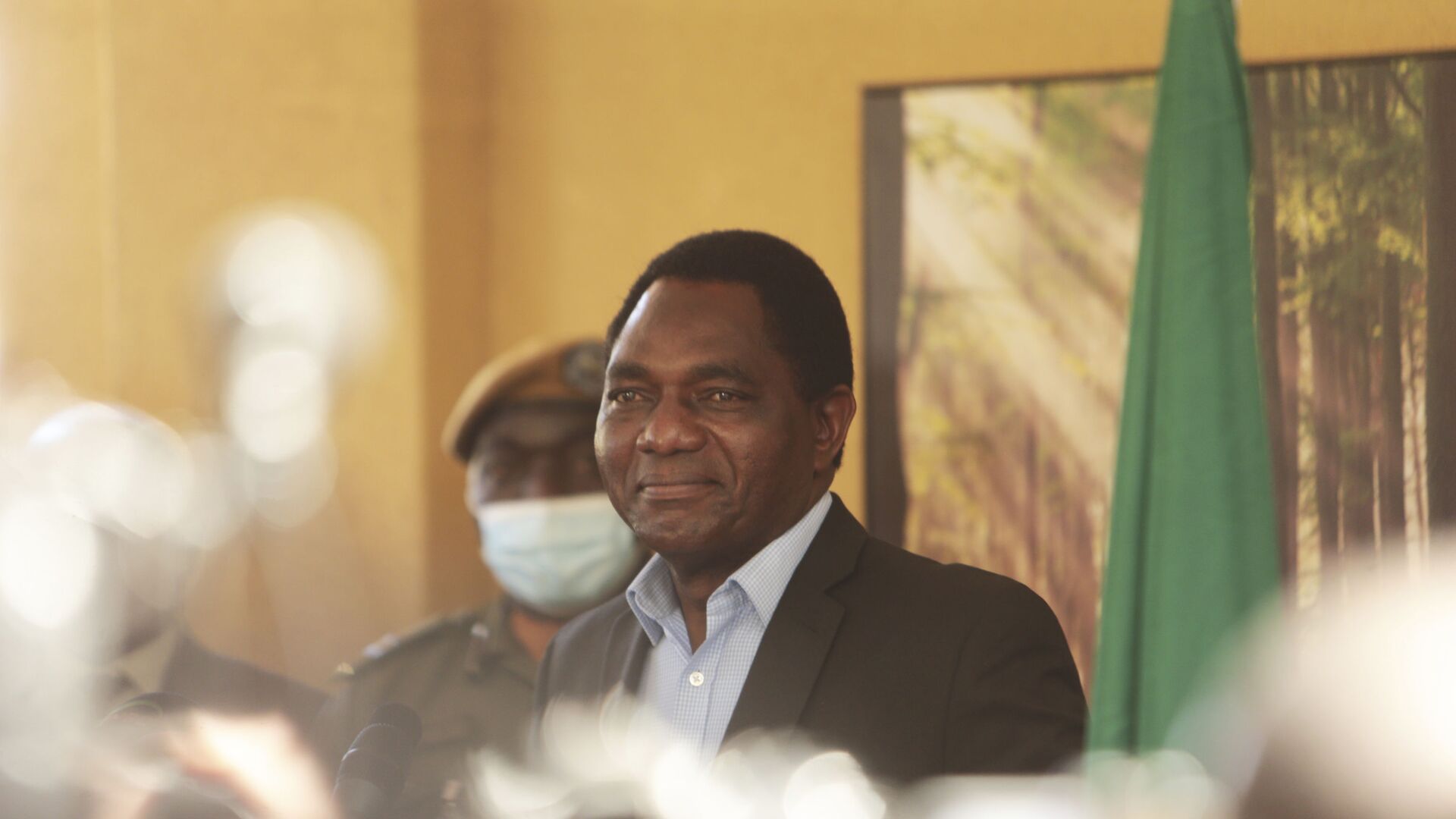 Zambian president elect Hakainde Hichilema addresses a press conference at his residence in Lusaka, Zambia, Monday Aug, 16, 2021.  Hichilema has won the southern African country's presidency after defeating President Edgar Lungu with more than 50% of the vote. - Sputnik International, 1920, 18.08.2021