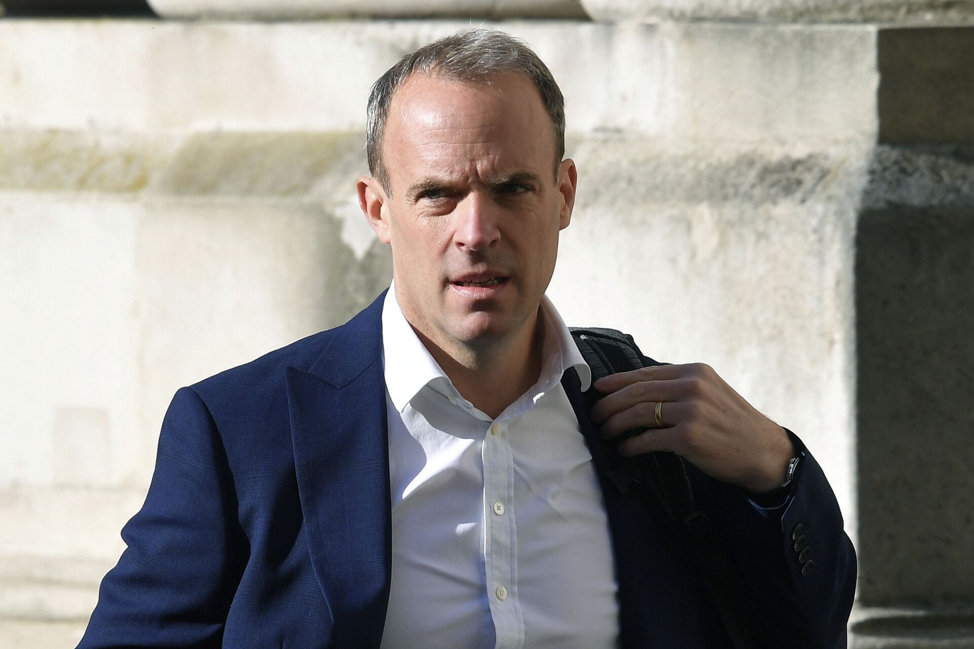 In this Thursday, Sept. 1, 2020 file photo, Britain's Foreign Secretary Dominic Raab arrives to attend a cabinet meeting of senior government ministers at the Foreign and Commonwealth Office FCO in London. - Sputnik International, 1920, 06.12.2021
