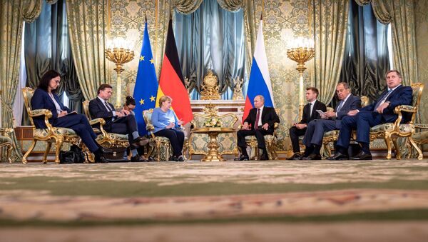 Russian President Vladimir Putin receives German Chancellor Angela Merkel at the Kremlin in Moscow, Russia, 20 August 2021 - Sputnik International