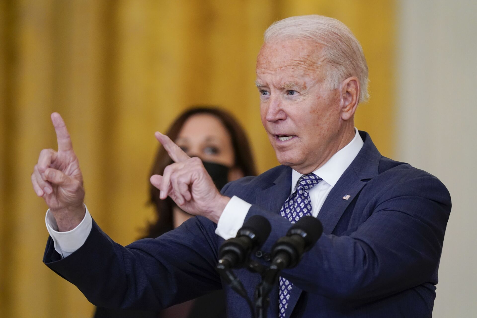 President Joe Biden answers questions from members of the media as he speaks about the evacuation of American citizens, their families, SIV applicants and vulnerable Afghans in the East Room of the White House, Friday, Aug. 20, 2021, in Washington.  - Sputnik International, 1920, 07.09.2021