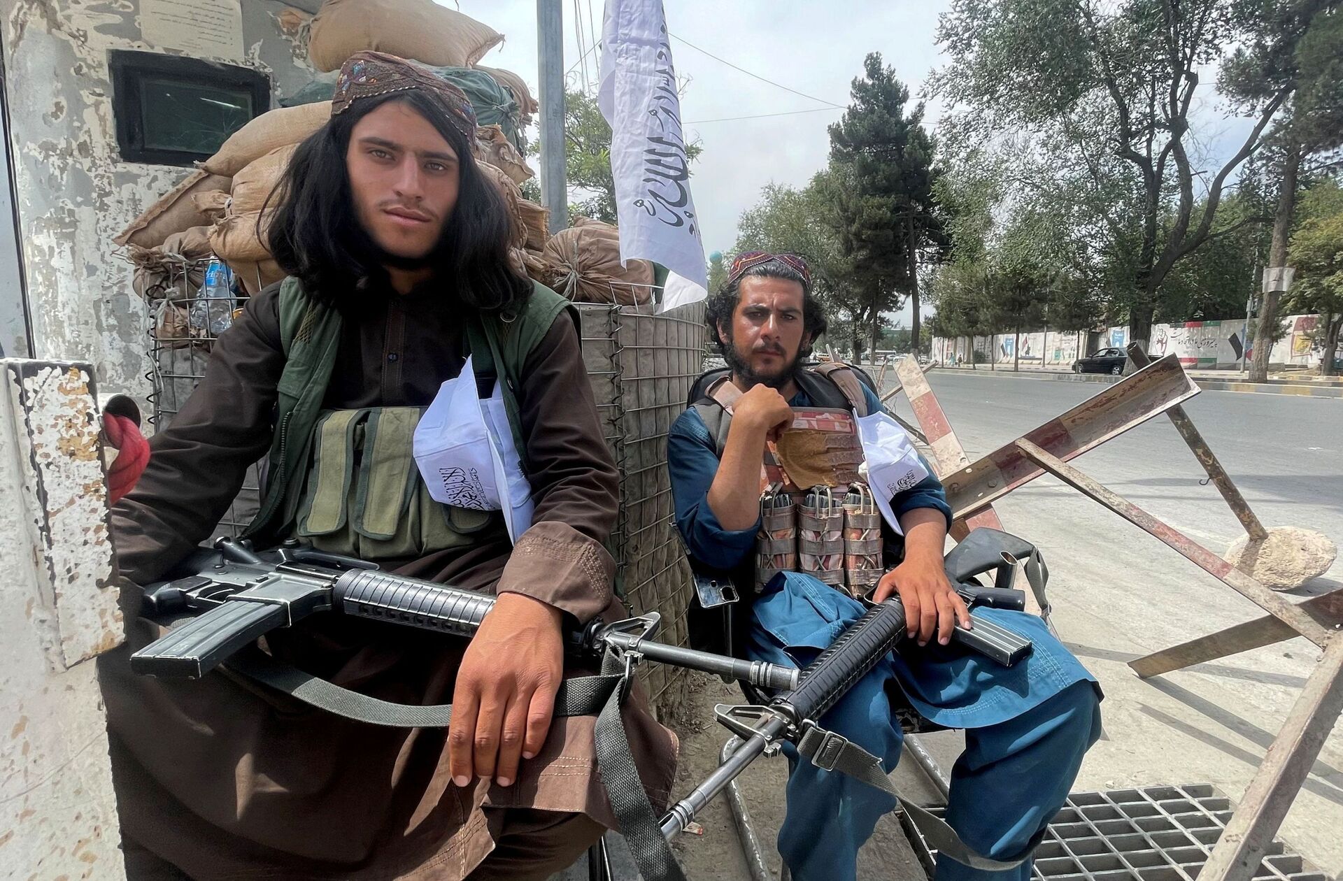 Members of Taliban forces sit at a checkpost in Kabul, Afghanistan August 17, 2021 - Sputnik International, 1920, 07.09.2021