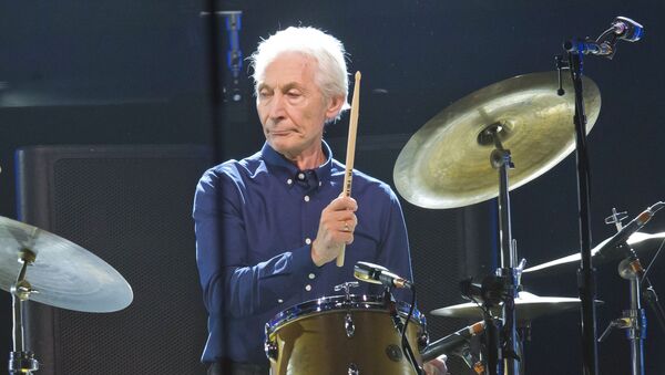 Charlie Watts, of the Rolling Stones, performs during a concert of the group's European No Filter Tour. - Sputnik International