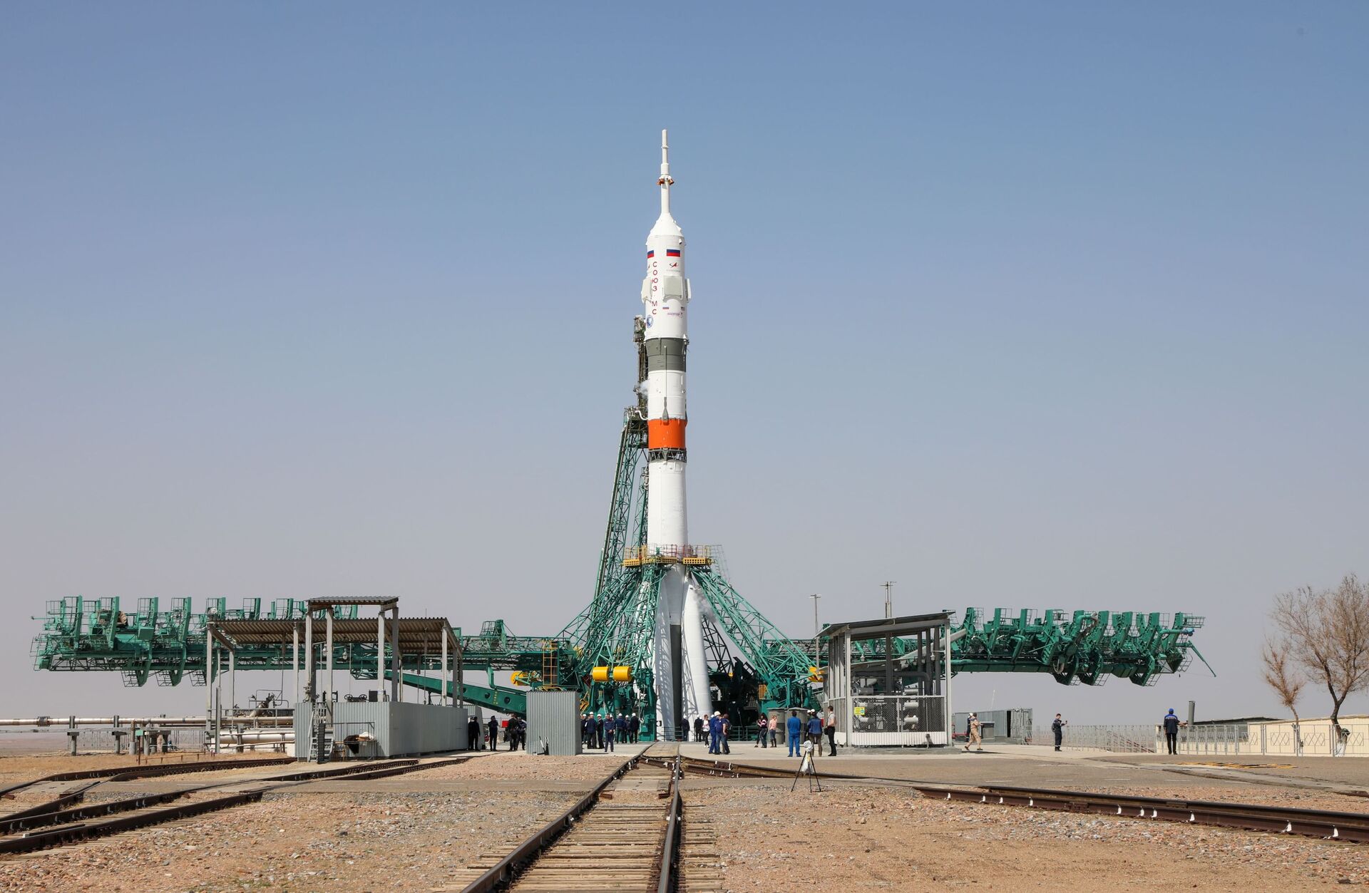 In this handout photo released by Russian Space Agency Roscosmos, Soyuz 2.1a rocket booster with Soyuz MS-18 spacecraft is prepared for launch on a launchpad, at the Baikonur Cosmodrome, Kazakhstan - Sputnik International, 1920, 07.09.2021