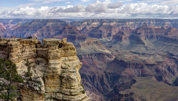 Mather Point, a short walk from the Visitor Center, parking lots and the shuttle bus transit station, is one of the most popular and busiest viewpoints on the South Rim of Grand Canyon - Sputnik International