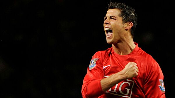 Cristiano Ronaldo, playing for Manchester United - Sputnik International