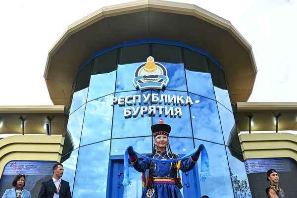 The Republic of Buryatia pavilion at the Far East Street exhibition at the Eastern Economic Forum (EEF) in Vladivostok. - Sputnik International