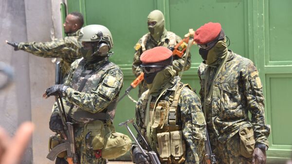 The Guinean Special Forces arrive at the Palace of the People in Conakry on September 6, 2021, ahead of a meeting with the Ministers of the Ex-President of Guinea, Alpha Conde.  - Sputnik International