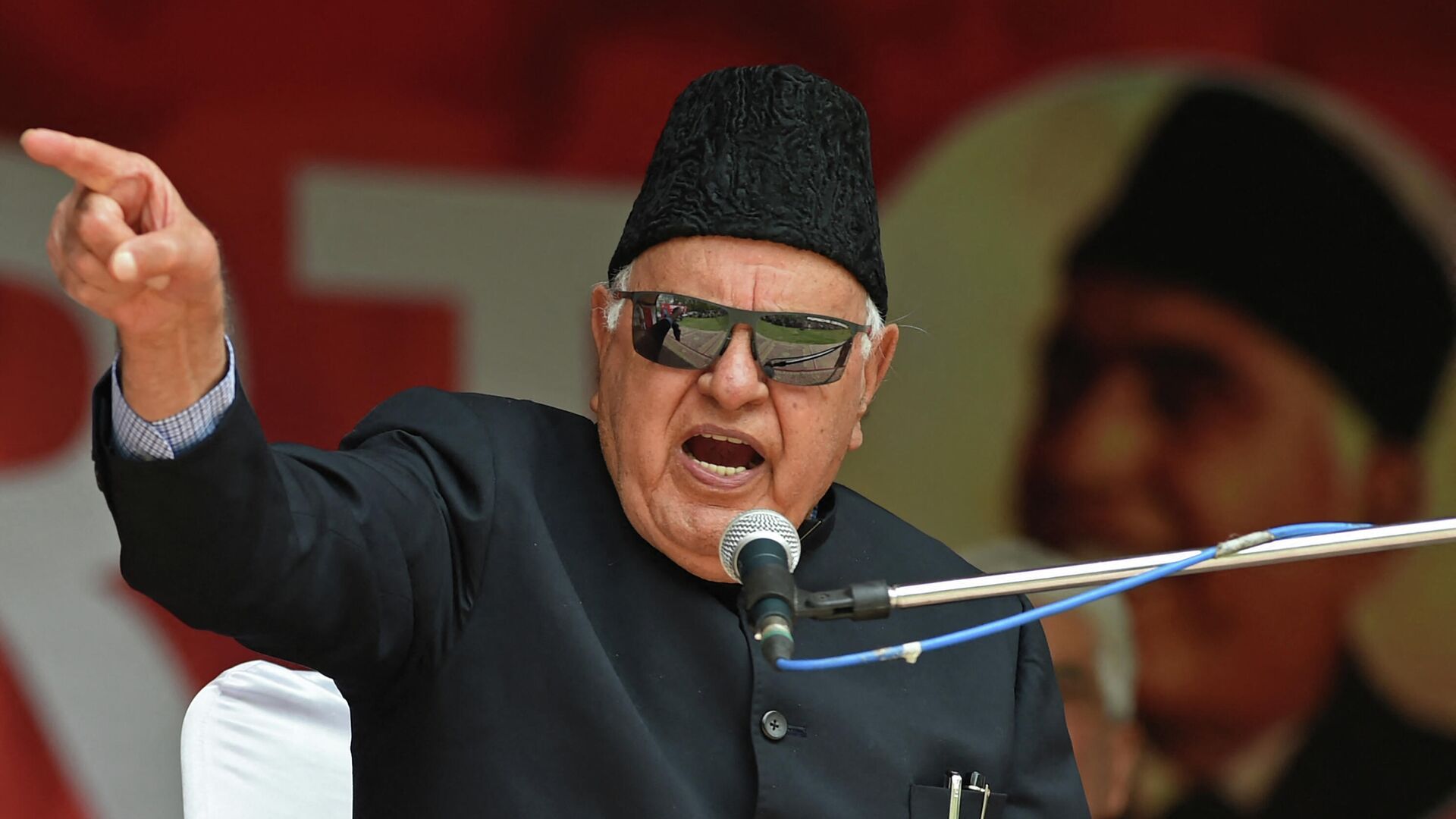 National Conference president and former Jammu and Kashmir chief minister Farooq Abdullah speaks during an election campaign in Srinagar on April 15, 2019 - Sputnik International, 1920, 08.09.2021
