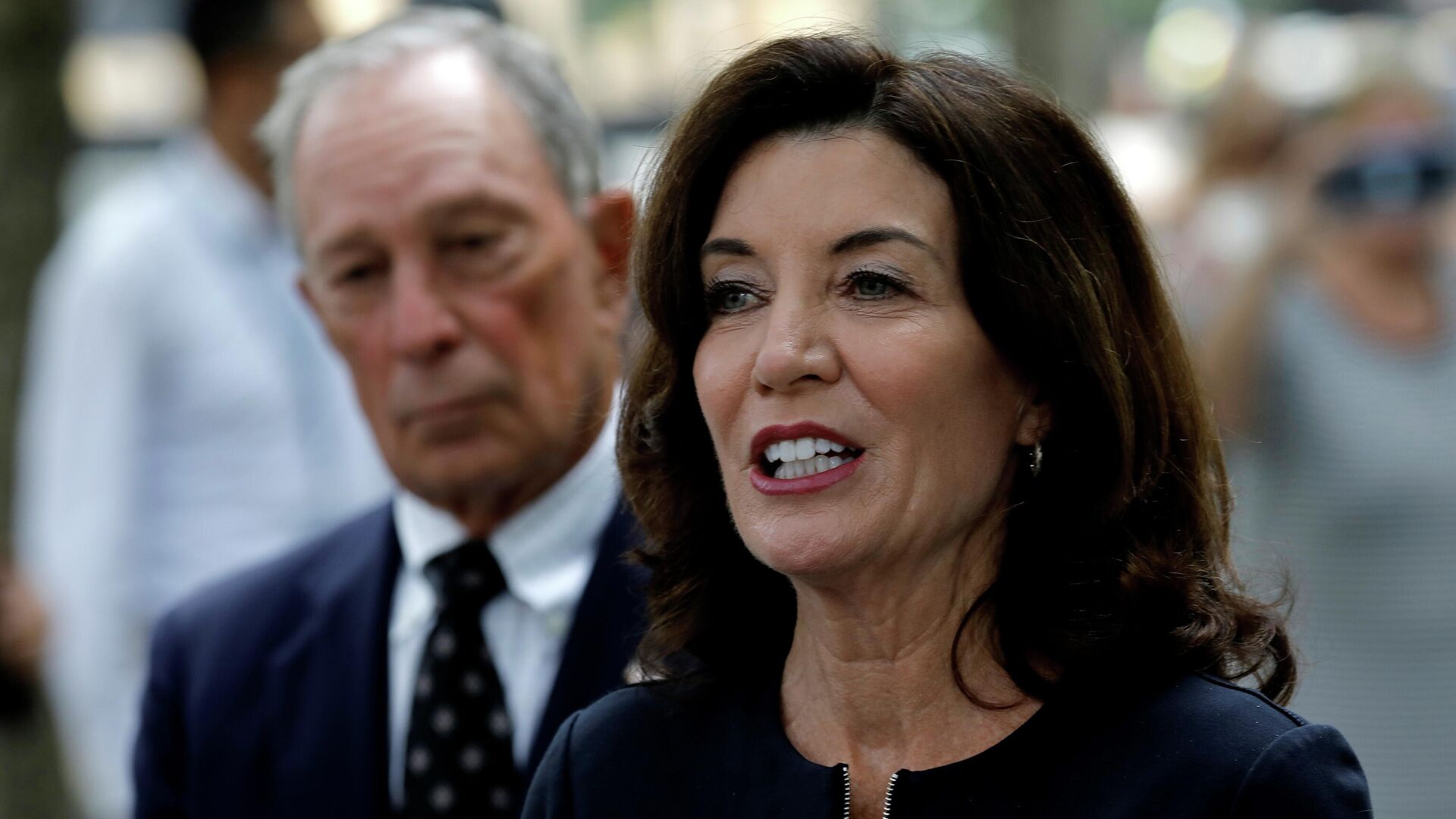 New York Governor Kathy Hochul along with former New York City Mayor and Chairman of the 9/11 Memorial & Museum Michael Bloomberg, speak to the press after visiting the Memorial ahead of the 20th anniversary of the 9/11 attacks in lower Manhattan in New York City, New York, U.S., September 8, 2021. - Sputnik International, 1920, 09.09.2021