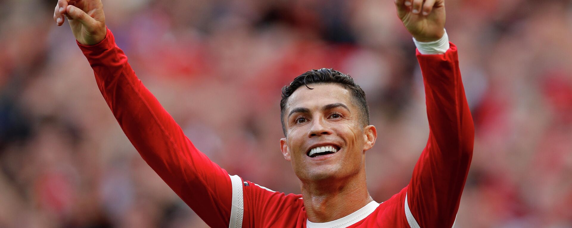 Manchester United's Cristiano Ronaldo celebrates scoring their second goal  - Sputnik International, 1920, 12.09.2021