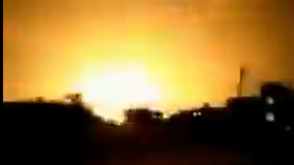 Screenshot from a video allegedly showing the moment of the Israeli airstrike on the Beit Lahiya site in the Gaza strip. - Sputnik International