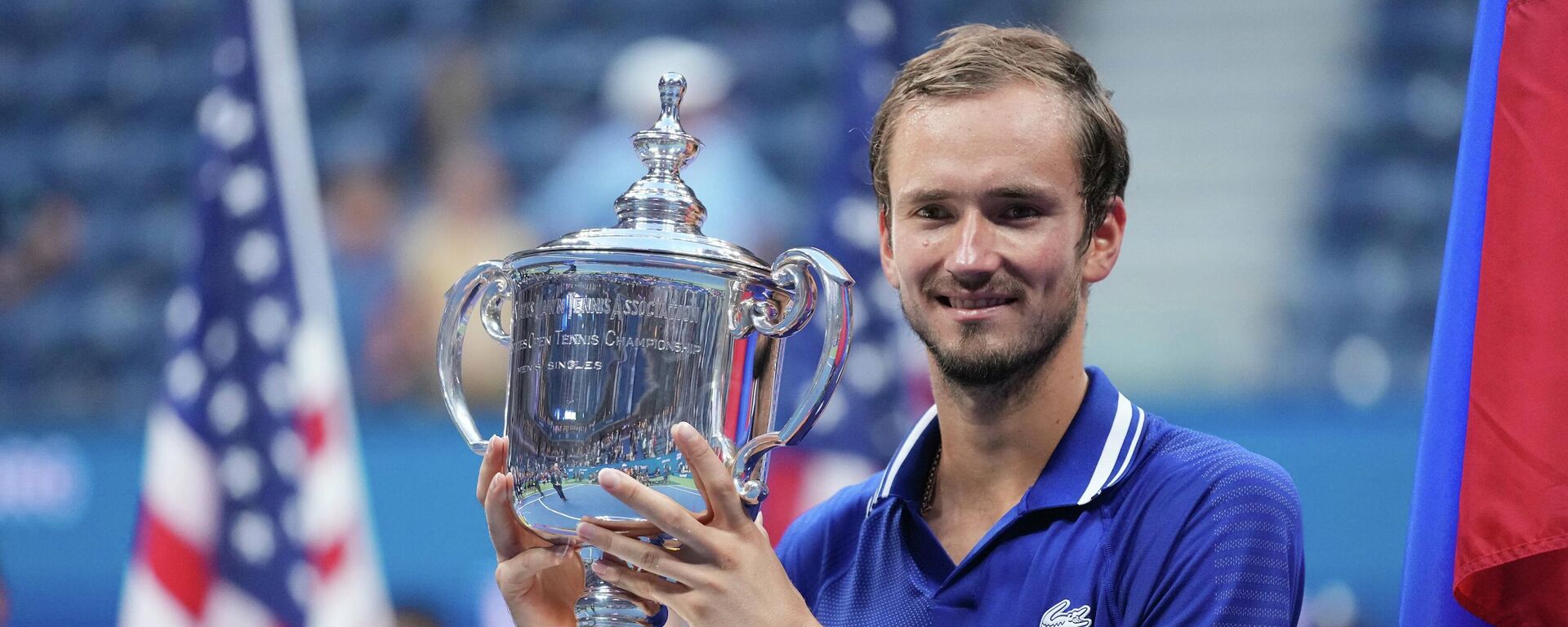 Sep 12, 2021; Flushing, NY, USA; Daniil Medvedev of Russia celebrates with the championship trophy after his match against Novak Djokovic of Serbia (not pictured) in the men's singles final on day fourteen of the 2021 U.S. Open tennis tournament at USTA Billie Jean King National Tennis Center. - Sputnik International, 1920, 12.09.2021