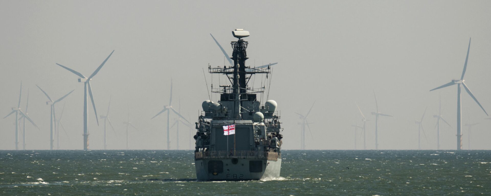 The Royal Navy Type 23 frigate HMS Somerset is moored in the harbour during the national Armed Forces Day celebrations at Llandudno, north Wales on June 30, 2018 - Sputnik International, 1920, 15.09.2021
