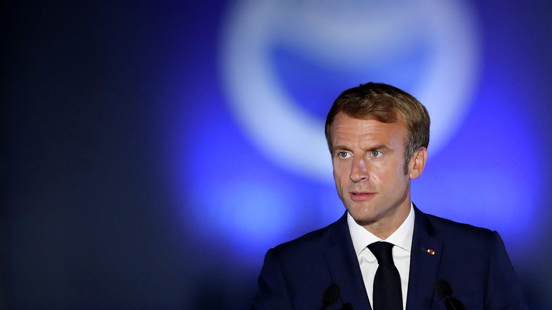 French President Emmanuel Macron looks on while delivering a statement during the 8th MED7 Mediterranean countries summit, in Athens, Greece, September 17, 2021. - Sputnik International, 1920, 26.09.2021