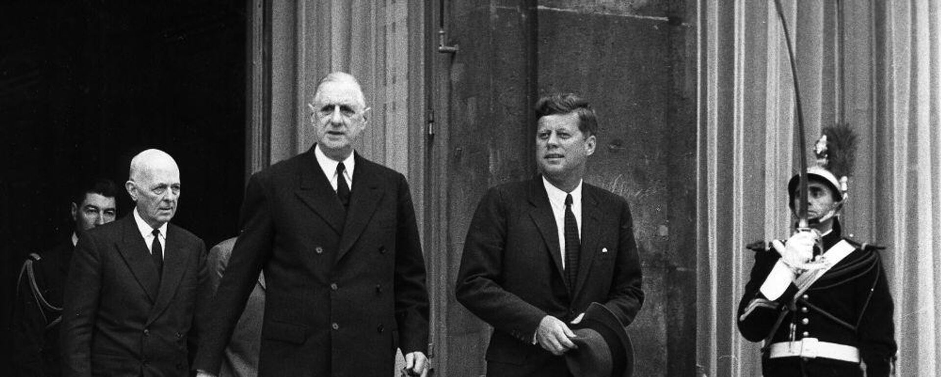 US President John F. Kennedy and French President Charles De Gaulle at the conclusion of their talks at Elysee Palace, Paris, France, on June 2, 1961. - Sputnik International, 1920, 16.12.2021