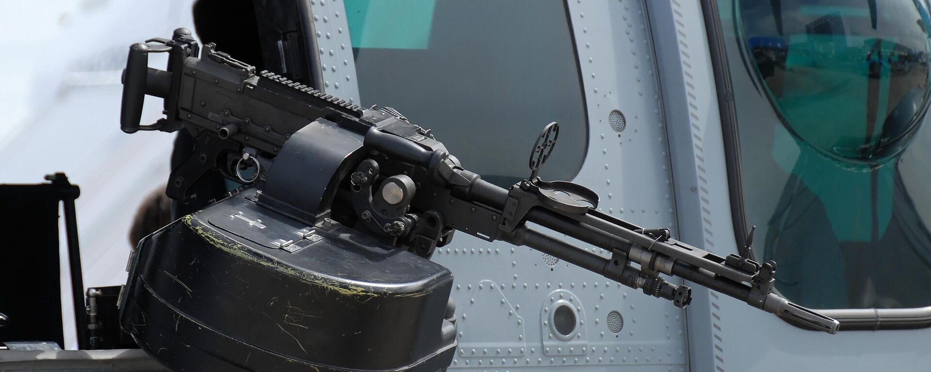  A FN MAG mounted on an Eurocopter Cougar MkII EC-725 at the 2007 International Paris Air Show at the Le Bourget airport. - Sputnik International, 1920, 05.06.2023