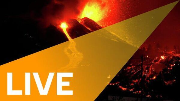 Lava Flow Destroying Settlements Forces Evacuation as La Palma Volcano Continues to Erupt - Sputnik International
