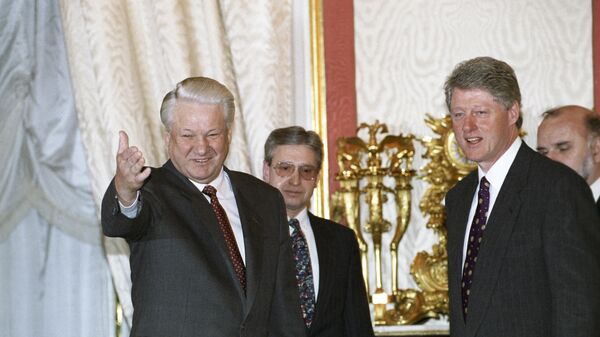 Then-Russian President Boris Yeltsin and his US counterpart Bill Clinton at a meeting in the Kremlin, Moscow, in January 1994 - Sputnik International