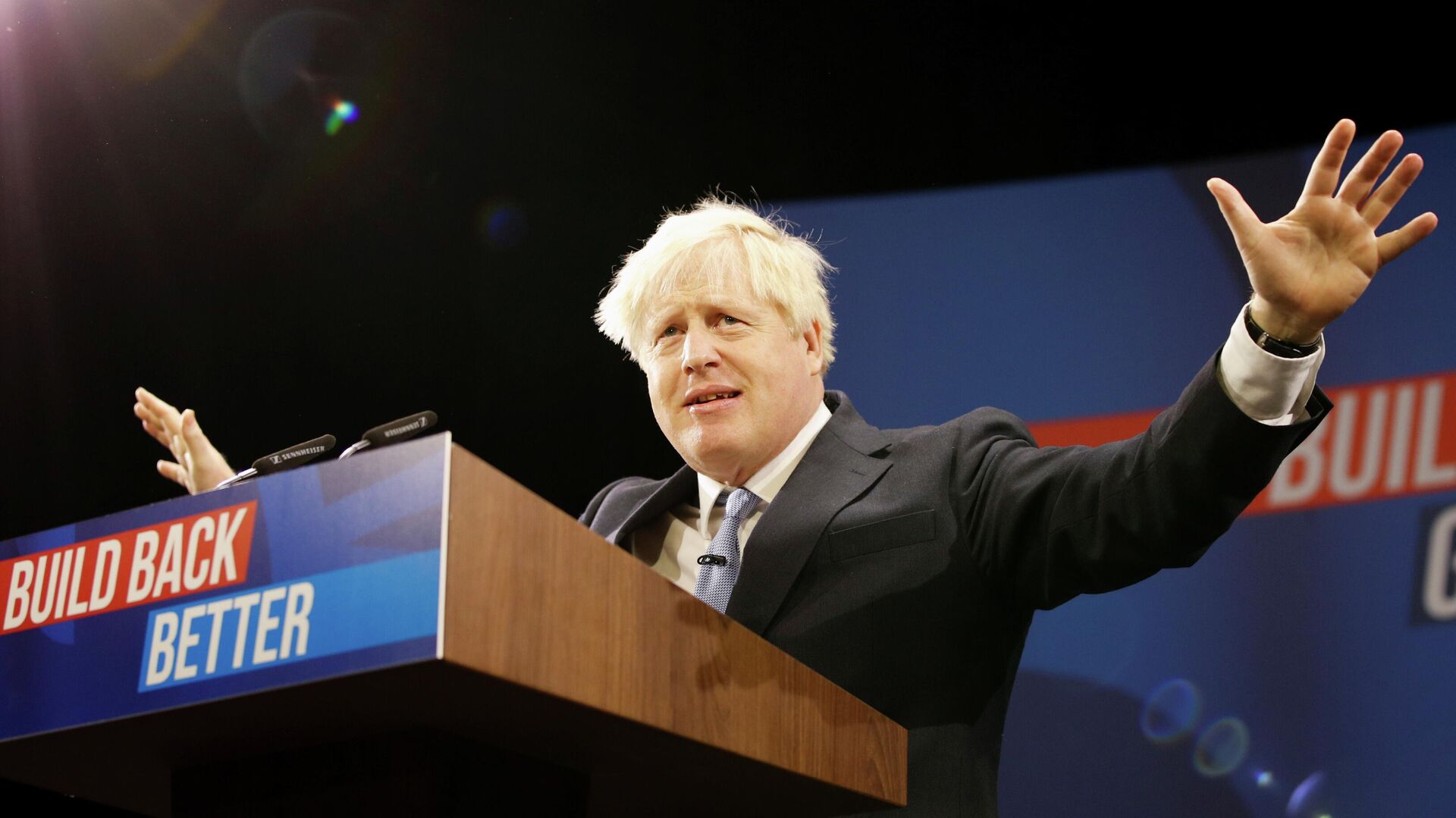 Britain's Prime Minister Boris Johnson gestures as he delivers a speech during the annual Conservative Party Conference, in Manchester, Britain, October 6, 2021.  - Sputnik International, 1920, 06.10.2021