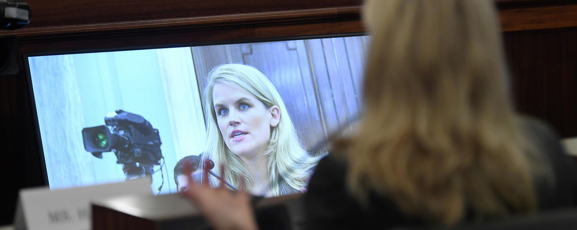 Former Facebook employee and whistleblower Frances Haugen testifies during a Senate Committee on Commerce, Science, and Transportation hearing entitled 'Protecting Kids Online: Testimony from a Facebook Whistleblower' on Capitol Hill, in Washington, U.S., October 5, 2021 - Sputnik International, 1920, 10.10.2021