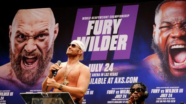 Tyson Fury at press conference ahead of third fight with Deontay Wilder - Sputnik International