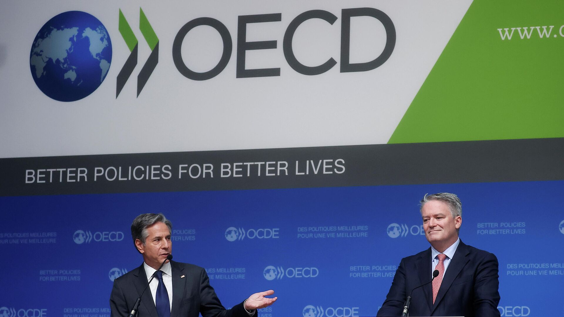 U.S. Secretary of State Antony Blinken speaks during a press briefing with Mathias Cormann, Secretary-General of the Organization for Economic Cooperation and Development, at the OECD's Ministerial Council Meeting, in Paris, France October 6, 2021. - Sputnik International, 1920, 08.10.2021