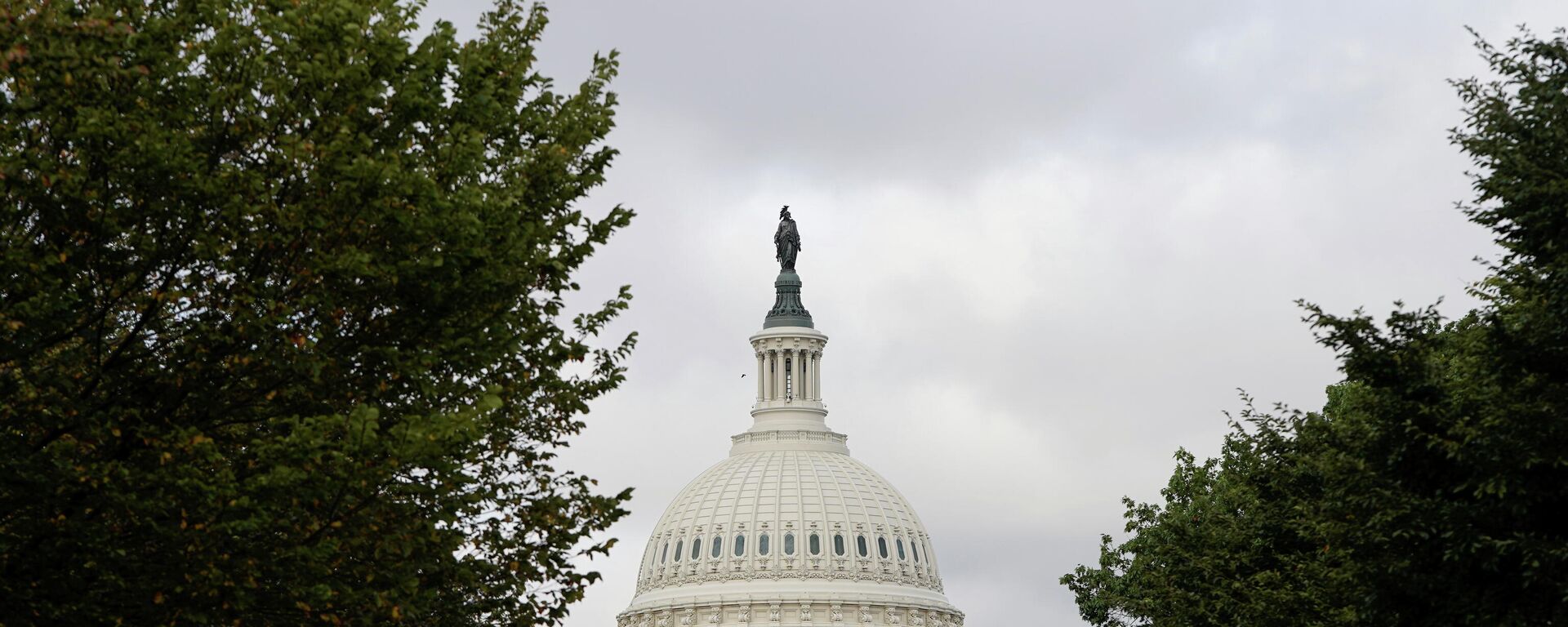 The U.S. Capitol is seen as Senate Democrats and Republicans sought to reach an agreement on to avert a debt crisis in Washington, U.S., October 7, 2021. - Sputnik International, 1920, 09.10.2021