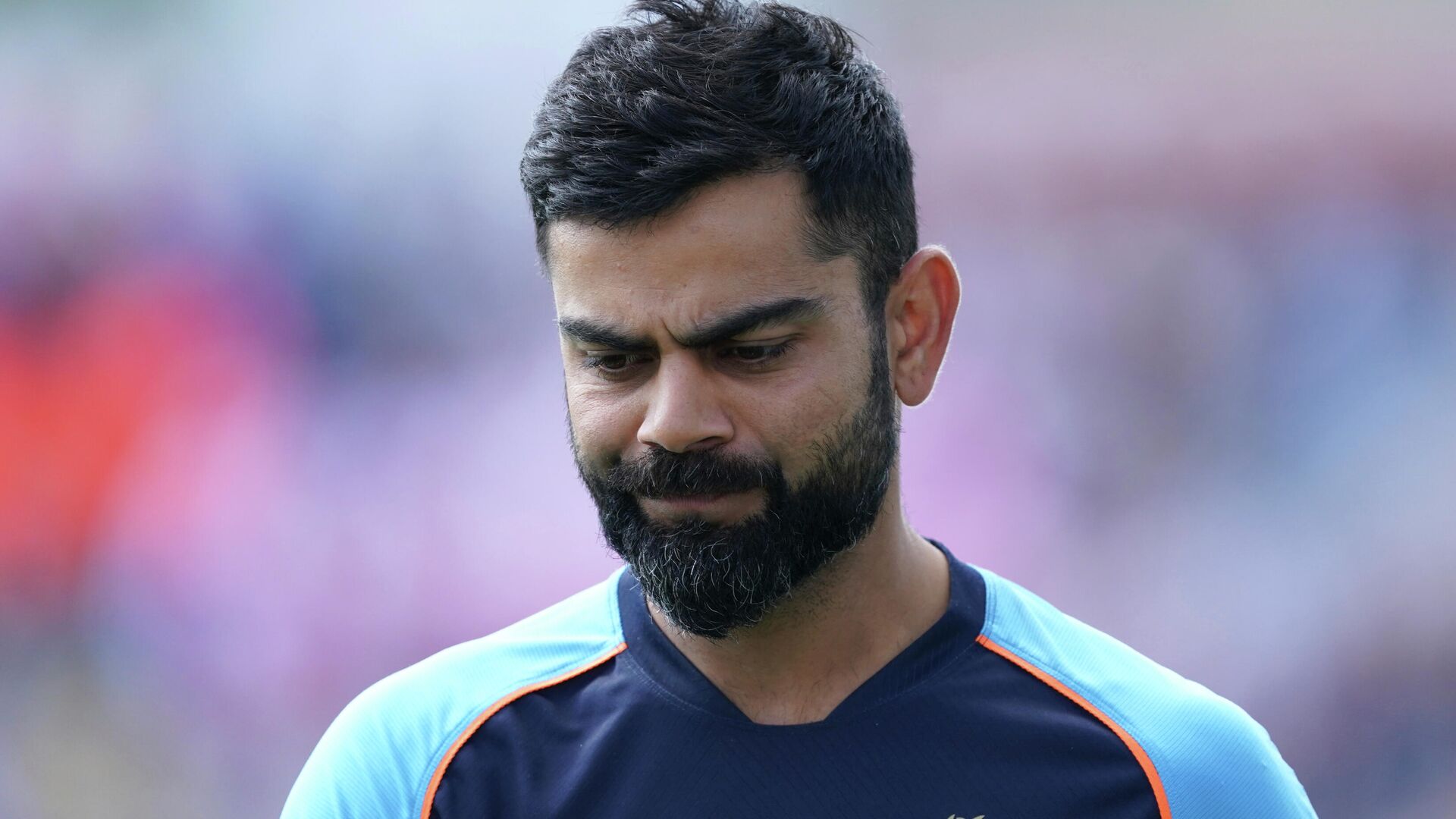 India's captain Virat Kohli reacts during the presentation ceremony after their loss on the fourth day of third test cricket match between England and India, at Headingley cricket ground in Leeds, England, Saturday, Aug. 28, 2021 - Sputnik International, 1920, 12.10.2021