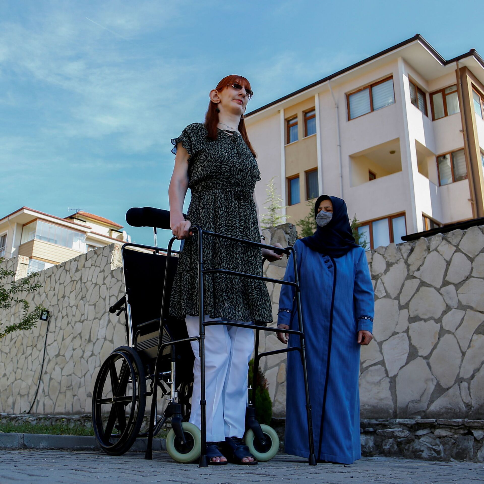 Towering Presence: Who Are The World's Tallest Women? - 15.10.2021
