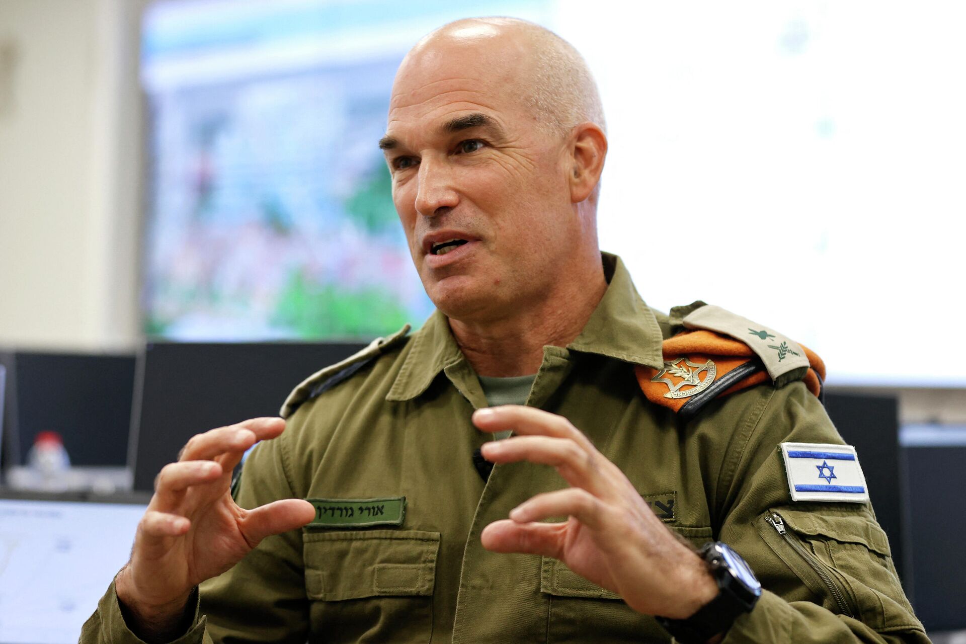 Major General Ori Gordin, chief of Israel's Home Front Command, speaks during an interview with AFP at the command's operational centre in the central town of Ramle, on October 12, 2021. - Sputnik International, 1920, 17.10.2021
