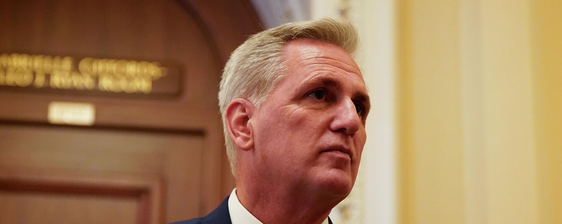House Minority Leader Kevin McCarthy (R-CA) talks with reporters after leaving the House floor at the U.S. Capitol in Washington, U.S., September 29, 2021. - Sputnik International, 1920, 21.10.2021