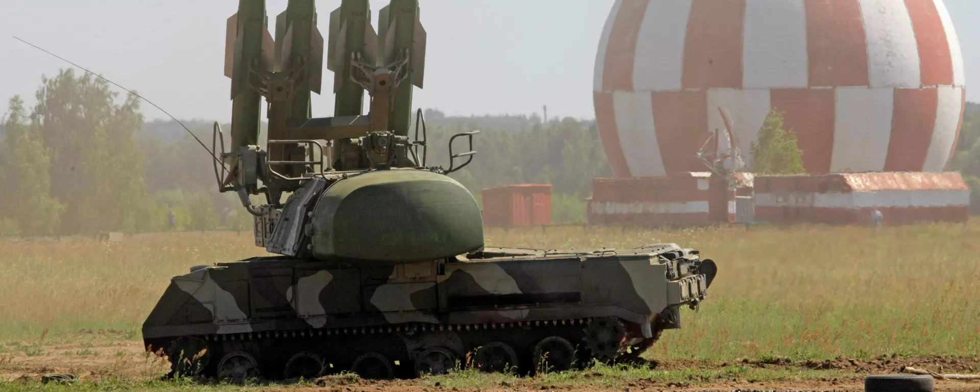 In this June 30, 2010 file photo, a Russian Buk-M2 air defense system is displayed at a military show at the international forum Technologies in machine building 2010 in Zhukovsky, outside Moscow - Sputnik International, 1920, 27.10.2024