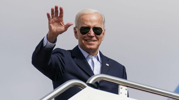 U.S. President Joe Biden boards Air Force One as he departs Washington on travel to Italy from Joint Base Andrews, Maryland, U.S., October 28, 2021. - Sputnik International