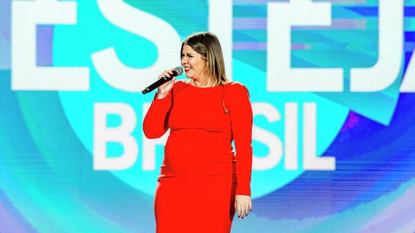 This handout file picture taken on October 12, 2019, and released by Globo TV on November 5, 2021, shows the late Brazilian singer Marilia Mendonca during a TV show called Tamanho Familia, in Rio de Janeiro, Brazil.  - Sputnik International
