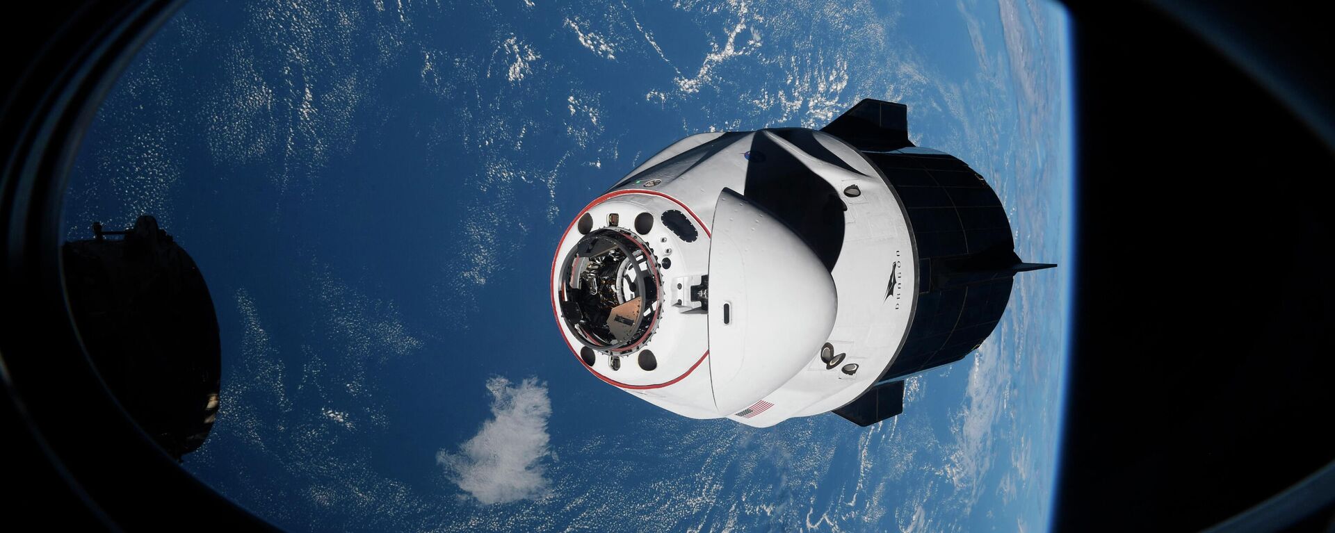 In this Saturday, April 24, 2021, file photo made available by NASA, the SpaceX Crew Dragon capsule approaches the International Space Station for docking. - Sputnik International, 1920, 18.04.2022