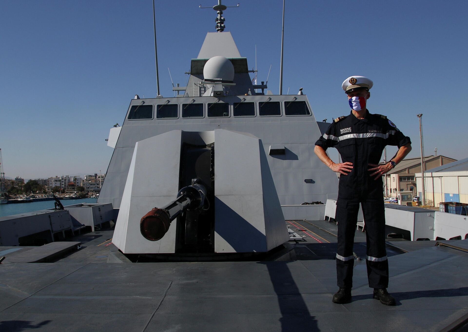 Captain Paul Merveilleux de Vignaux poses for a photo onboard the French frigate Auvergne, currently moored at the port of Larnaca, Cyprus November 8, 2021 - Sputnik International, 1920, 09.11.2021