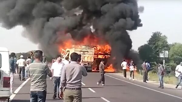 Rajasthan: 12 people die after bus collides with tanker in Barmer-Jodhpur Highway - Sputnik International