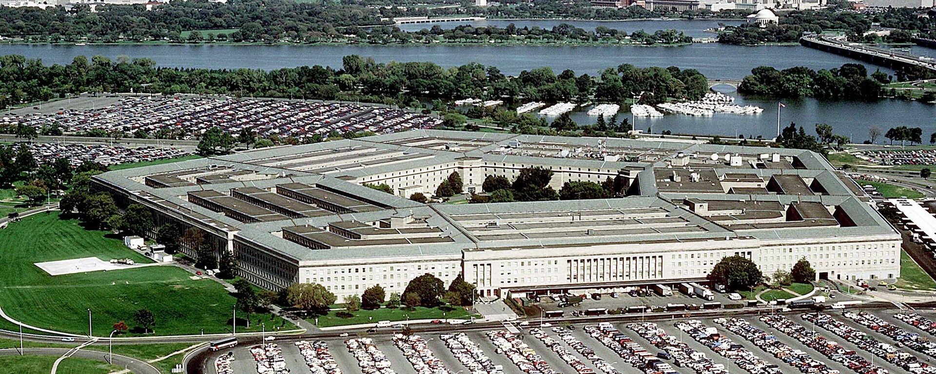 This undated file photo released by the US Department of Defense shows an aerial view of The Pentagon in Washington, DC, headquarters of the Department of Defense. - Sputnik International, 1920, 11.11.2021