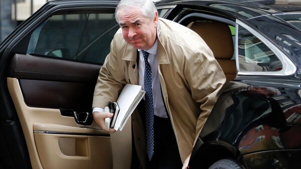 Britain's Attorney General Geoffrey Cox arrives in Downing Street in central London on November 5, 2019 for a meeting of the cabinet - Sputnik International