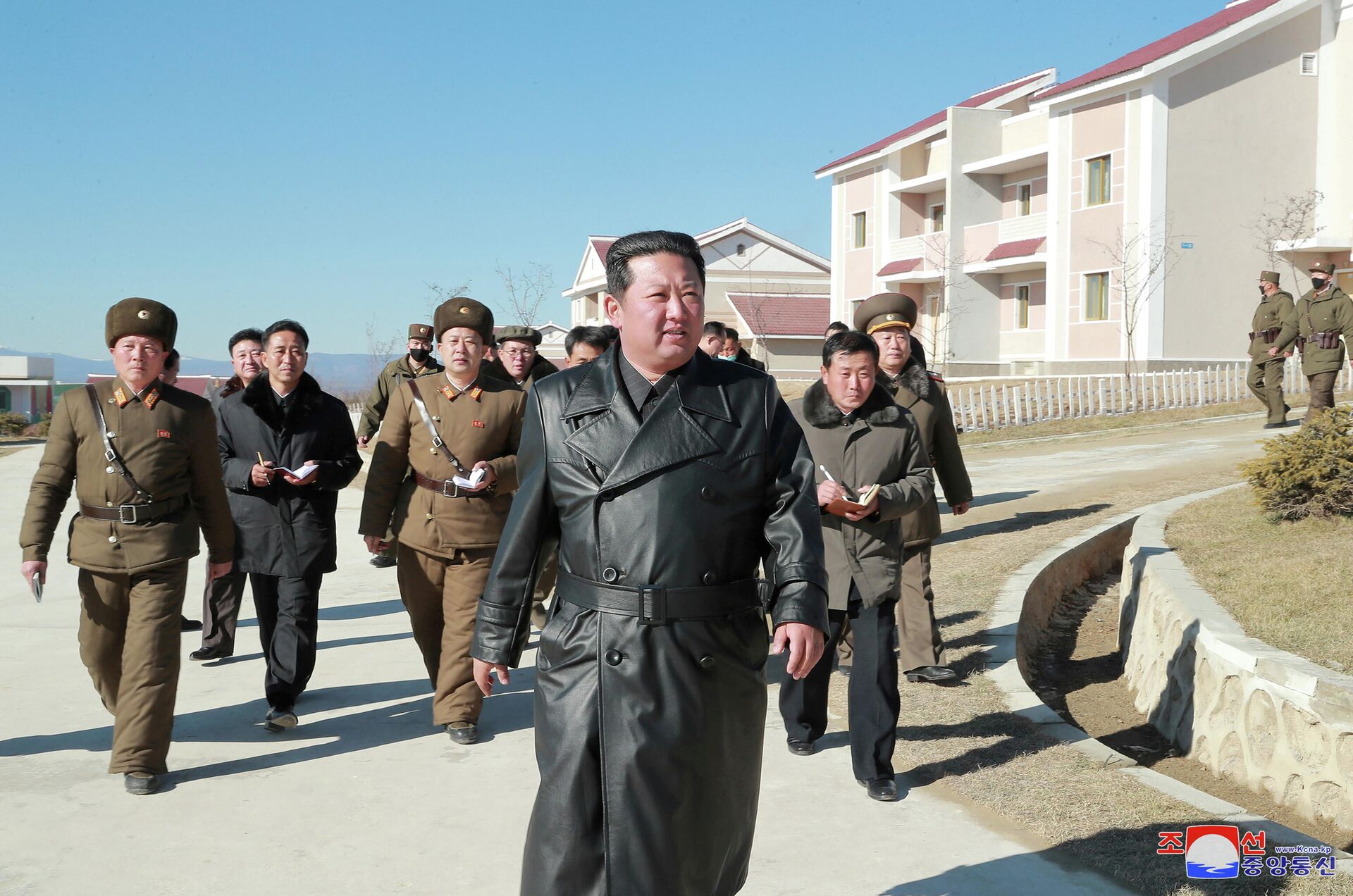 North Korean leader Kim Jong Un visits Samjiyon City, North Korea in this undated photo released on November 16, 2021 by North Korea's Korean Central News Agency (KCNA). - Sputnik International, 1920, 16.11.2021