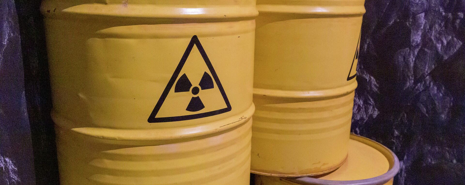 Radioactive waste barrels - Sputnik International, 1920, 22.03.2023
