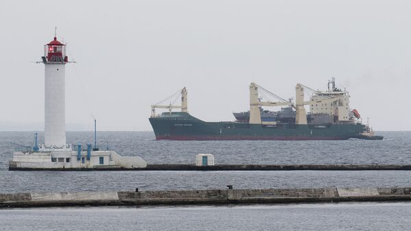 Cargo ship Ocean Grand, carrying two refitted former U.S. Coast Guard patrol boats intended to bolster the Ukrainian navy, arrives at the Black Sea port of Odessa, Ukraine November 23, 2021 - Sputnik International