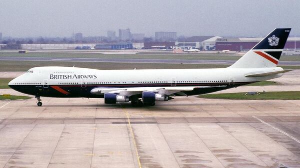 Boeing 747-136 - Sputnik International