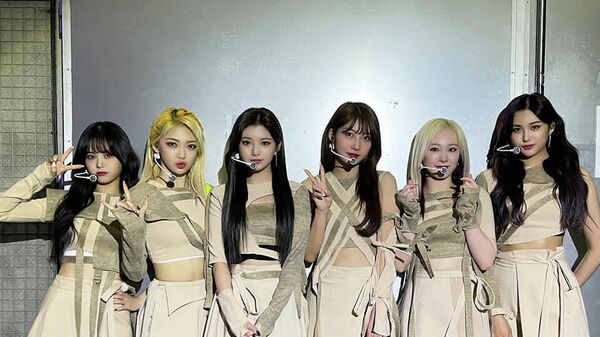 K-Pop Fans All at Sea as Girl-Band Everglow Return as Pirates - Sputnik International