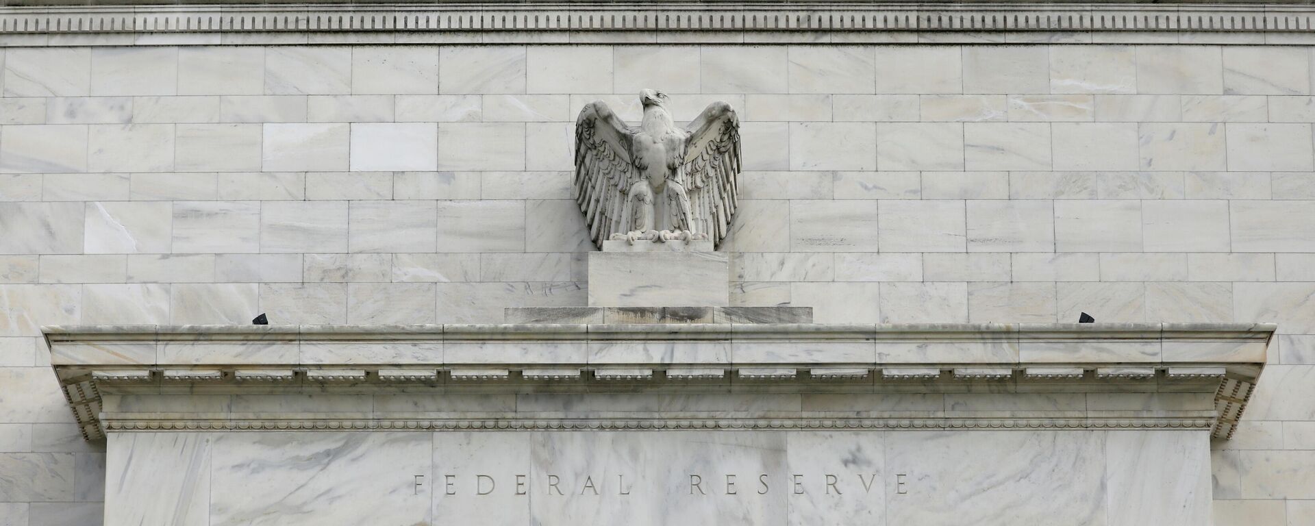 The Federal Reserve building is pictured in Washington, D.C., U.S., August 22, 2018. - Sputnik International, 1920, 19.04.2022