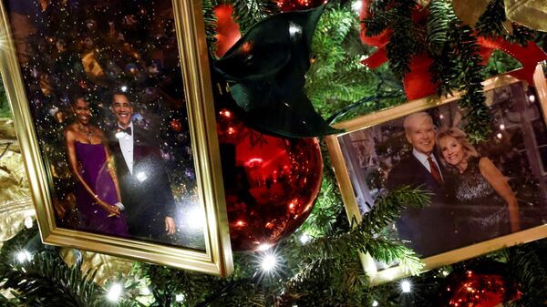 Рождественские декорации Белого дома в Вашингтоне  - Sputnik International